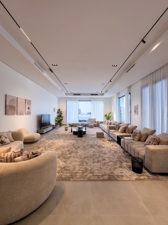 Marina  ( <i style='color:#B10622'>VIP</i> )