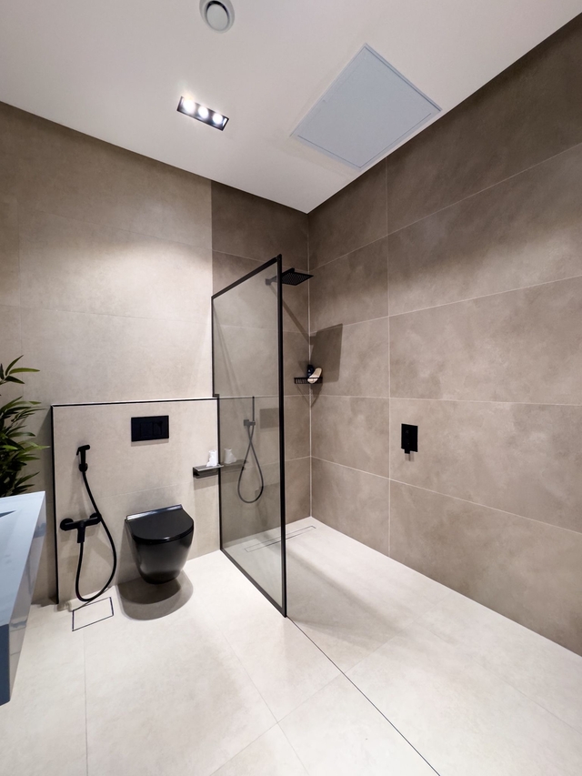 Marina  ( <i style='color:#B10622'>VIP</i> )