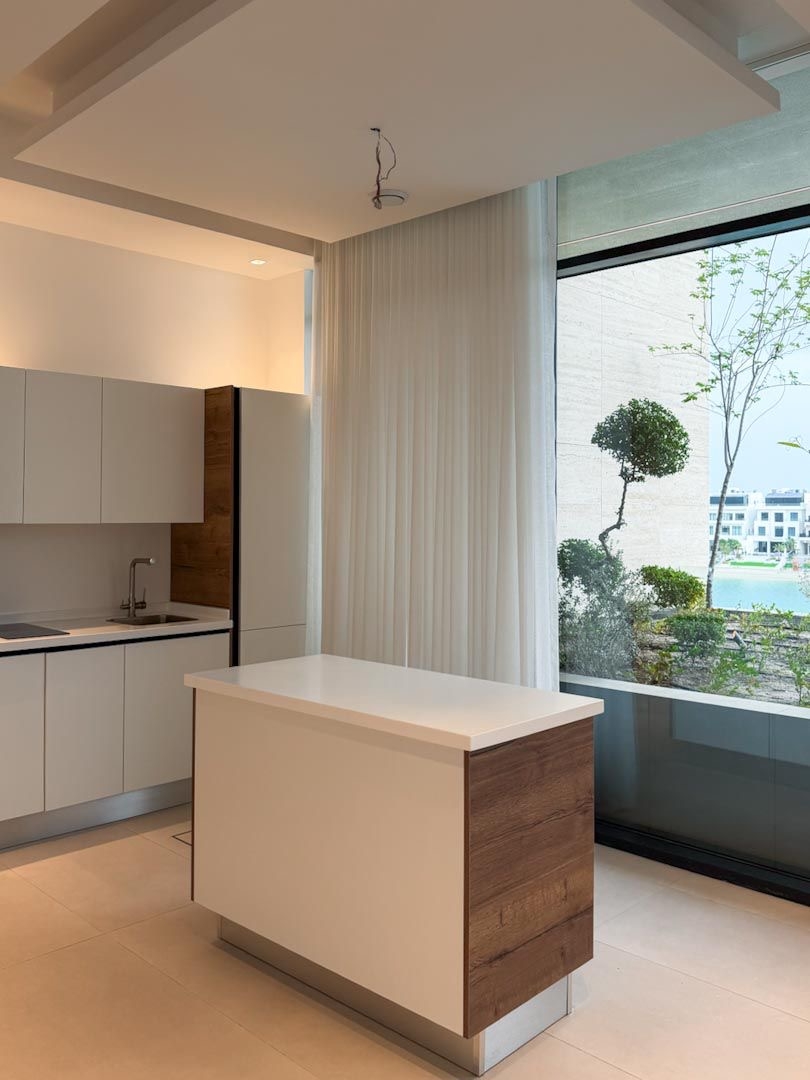 ( <i style='color:#B10622'> VVIP</i> ) REVIERA