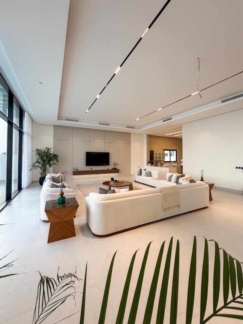 ( <i style='color:#B10622'> VVIP</i> )ZAYA