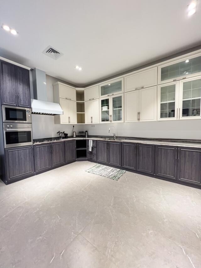 Aurora  ( <i style='color:#B10622'>VIP</i> )