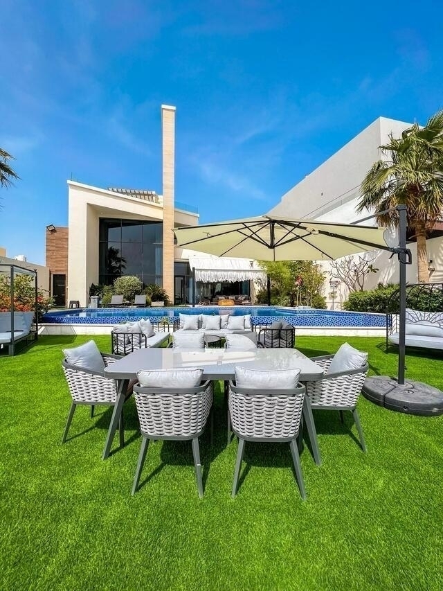 Palm  ( <i style='color:#B10622'> VVIP</i> )