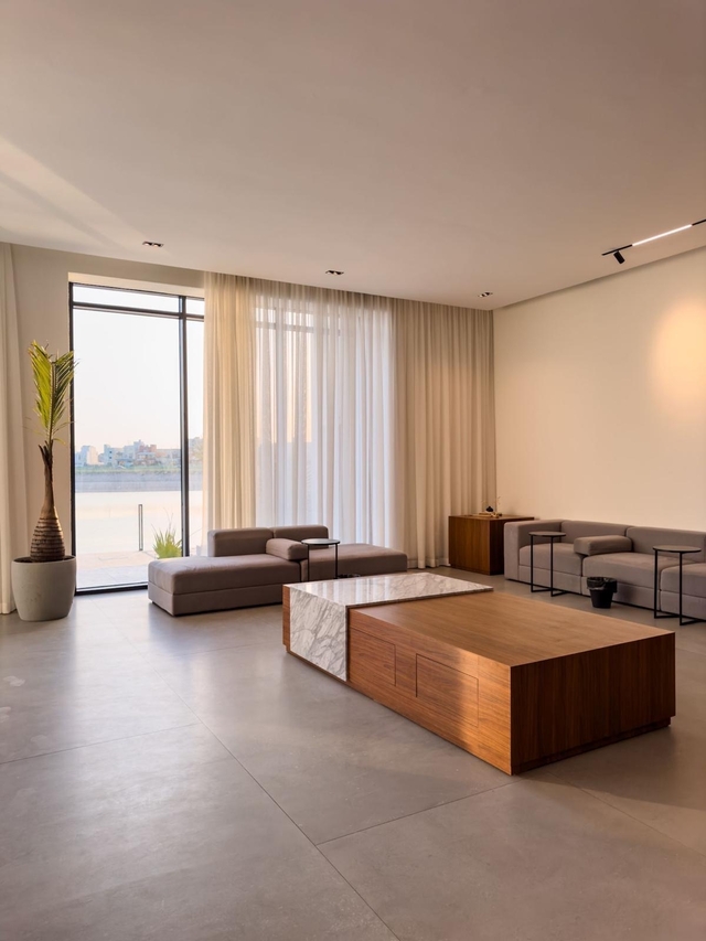 South Palms  ( <i style='color:#B10622'>VVIP</i> )