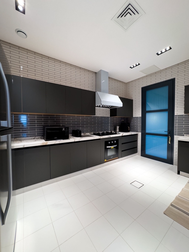 Marina  ( <i style='color:#B10622'>VIP</i> )