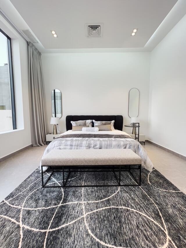 Aurora  ( <i style='color:#B10622'>VIP</i> )